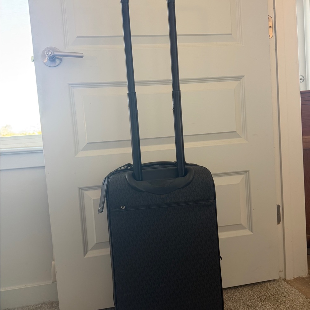 Michael Kors Bedford Suitcase - Picture 11 of 13